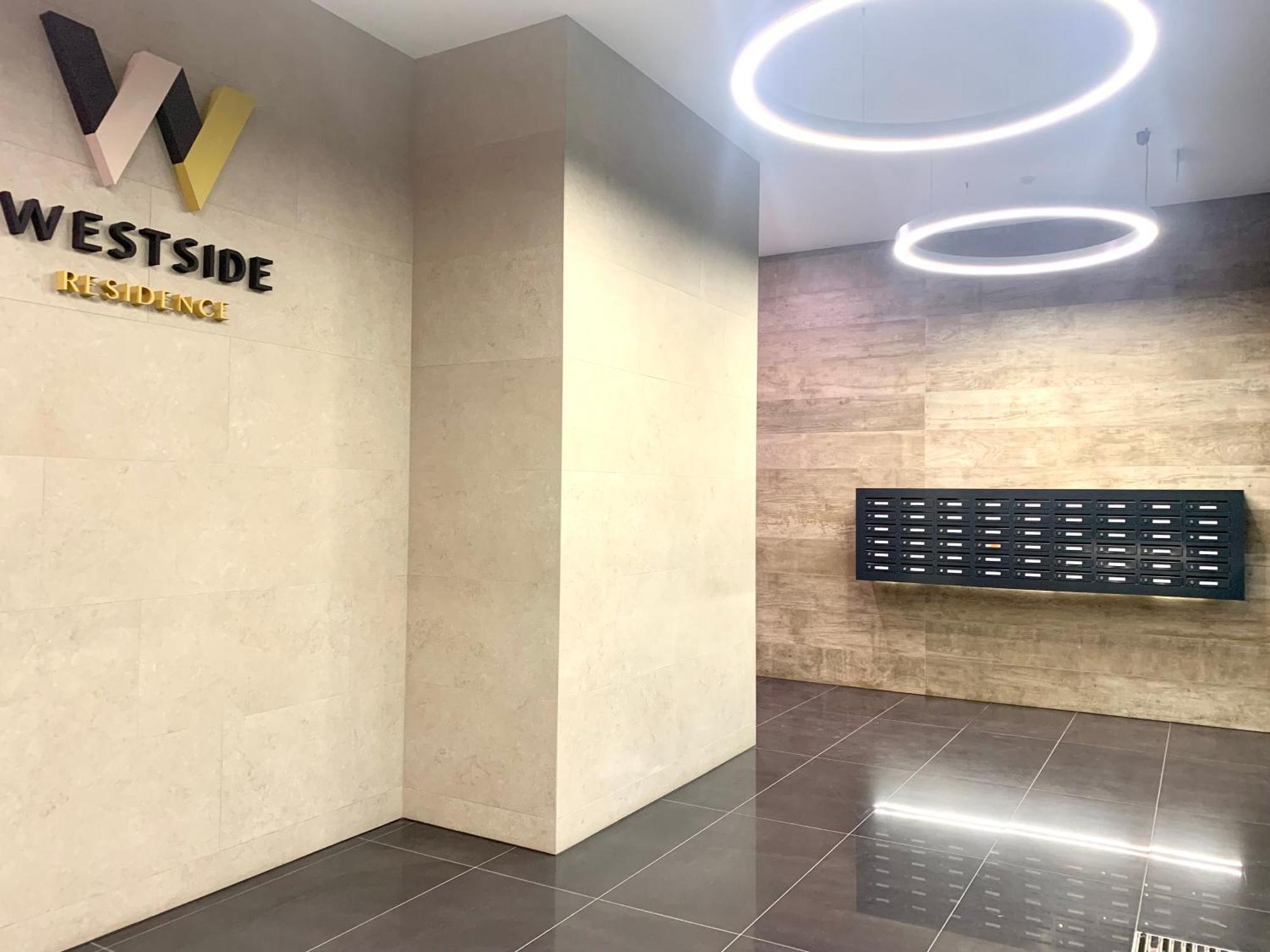 Westside Residence Apartment - Modern & Peaceful - Free Garage! Budapeste Exterior foto