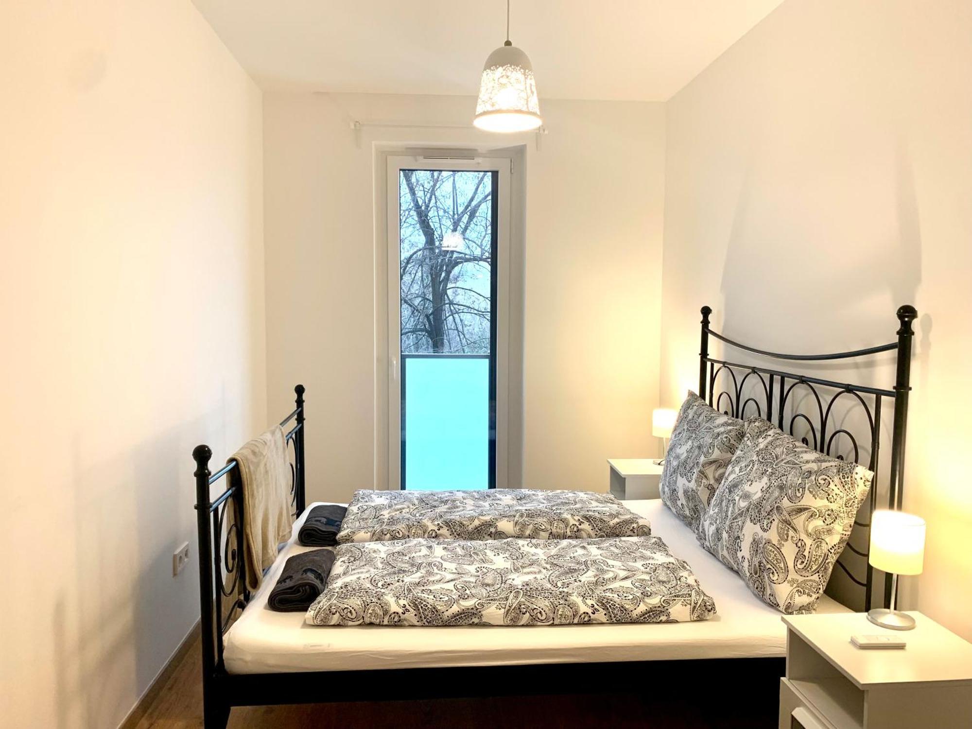 Westside Residence Apartment - Modern & Peaceful - Free Garage! Budapeste Exterior foto