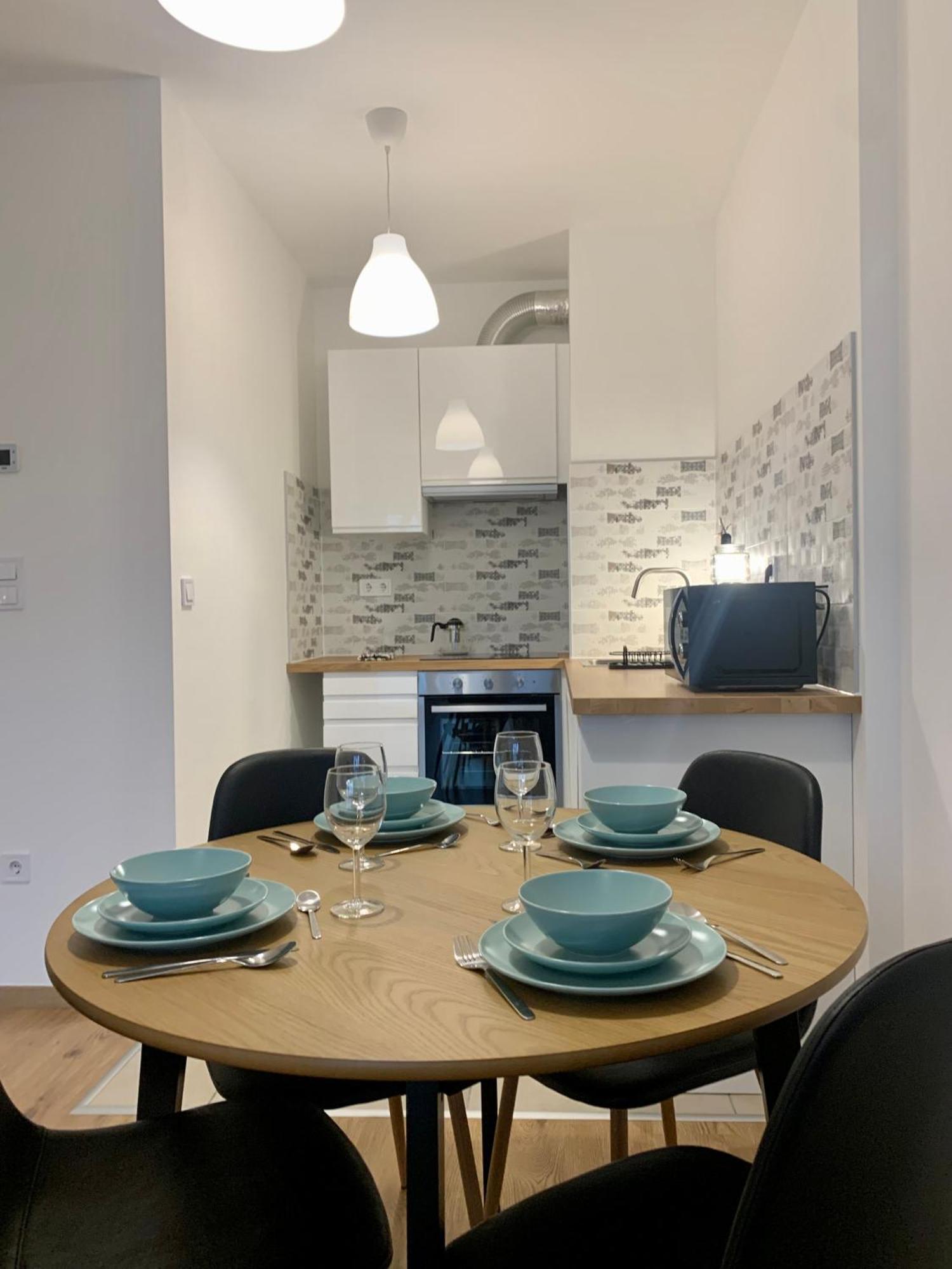 Westside Residence Apartment - Modern & Peaceful - Free Garage! Budapeste Exterior foto